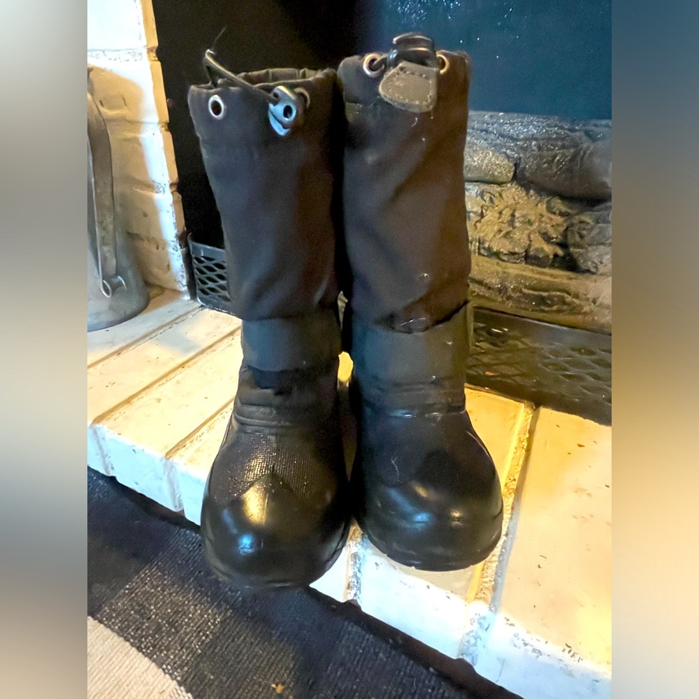 Kamik little kid boots